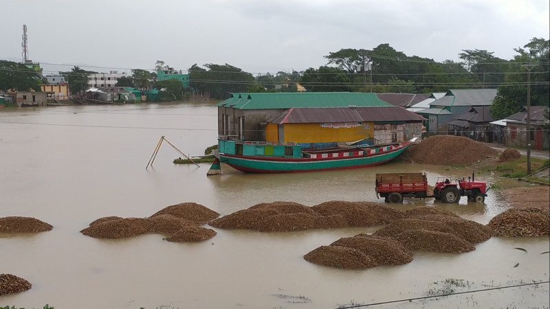 কলমাকান্দায় উব্দাখালী নদীর পানি বৃদ্ধি পেয়ে  ১৫ সেন্টিমিটার ওপর দিয়ে বইছে ;  বন্যার  আশংকা