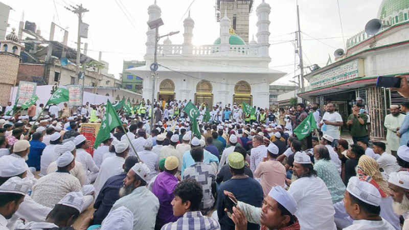 বাবা ভান্ডারী (রঃ)-এর রেয়াজত সাধনার কিছু চিত্র