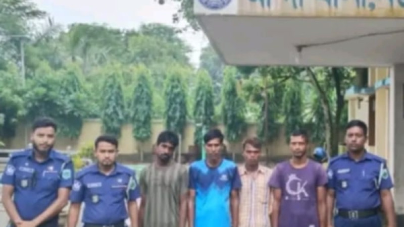 নওগাঁয় ভ্রামম্যান আদালতে ৪ জন মাদক সেবীকে কারাদণ্ড