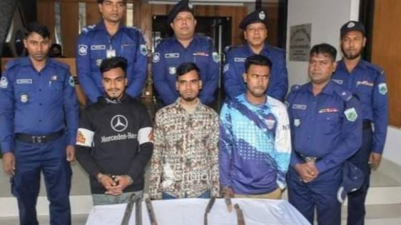 আরিফকে কুপিয়ে হত্যা- জড়ীত ৩ জনকে আটক করেছে পুলিশ