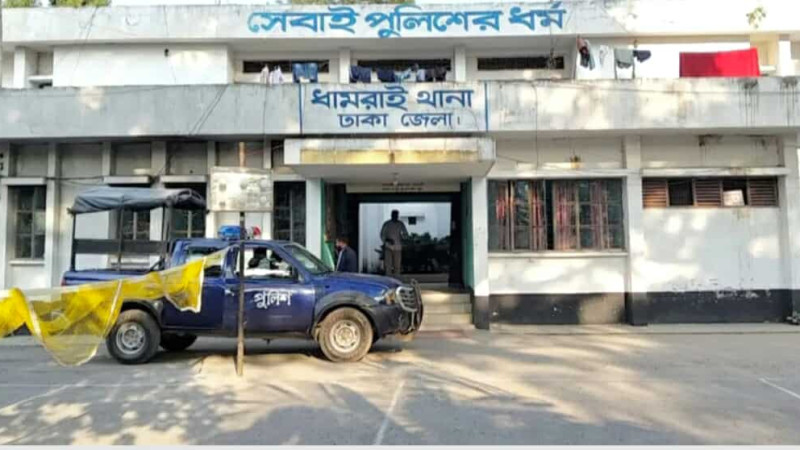 ঢাকা-আরিচা মহাসড়কে ব্যারিকেড দিয়ে তেলবাহী ট্রাক লুট