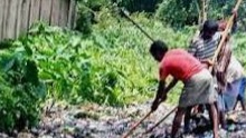 ড্রেনের পানিতে করোনার জীবাণু