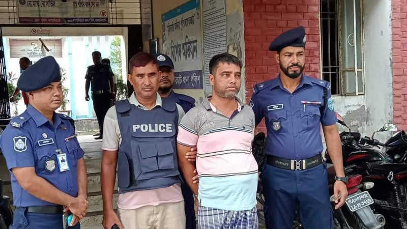 লালমনিরহাটে সাংবাদিক পেঠানো সন্ত্রাসীকে গ্রেফতার করেছে পুলিশ