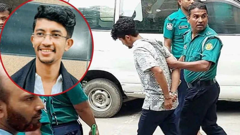 রিয়াদের বাসা থেকে ২ কোটি ২৫ লাখ টাকার চেক উদ্ধার