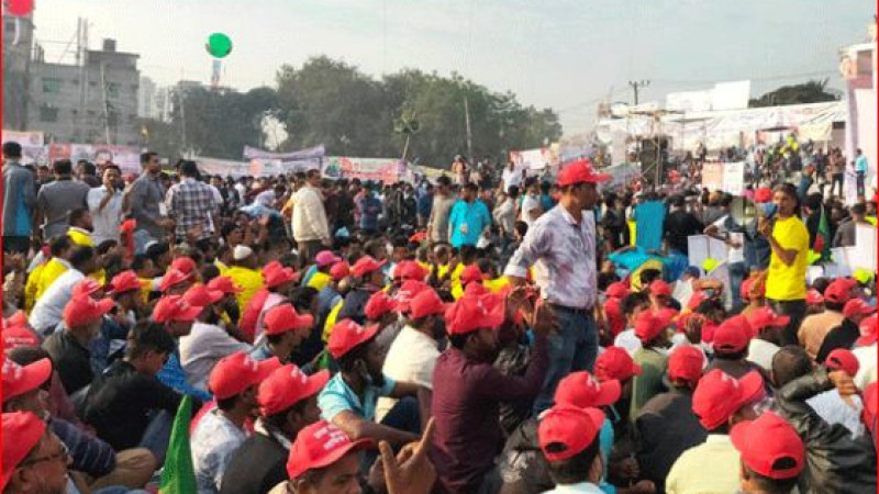 গোলাপবাগ মাঠে বিএনপি নেতাকর্মীদের ঢল
