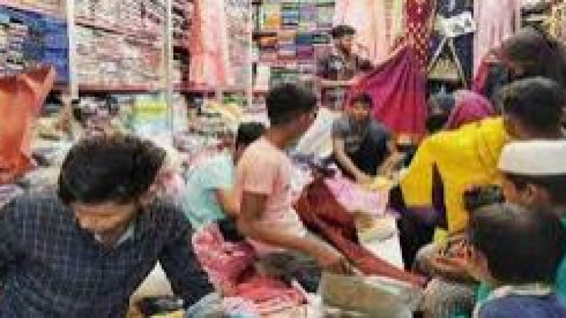 চারগুণ লাভে বিক্রি : ঈদকে কেন্দ্র করে প্রতারণার মহোৎসব চলছে
