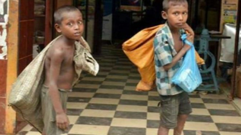পথশিশুদের কঠিন জীবন