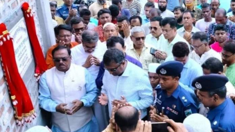 কৃষক বাঁচলে বাংলাদেশ বাঁচবে...নওগাঁয় খাদ্যমন্ত্রী