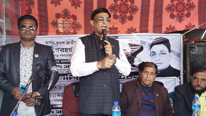 মোরেলগঞ্জে স্বতন্ত্র প্রার্থীর গণসংযোগ ও লিফলেট বিতরণ