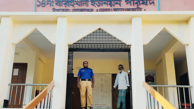 ভোটার ছবি সংগ্রহে পরিষদে হামলা,আহত ৫, গ্রেফতার ১