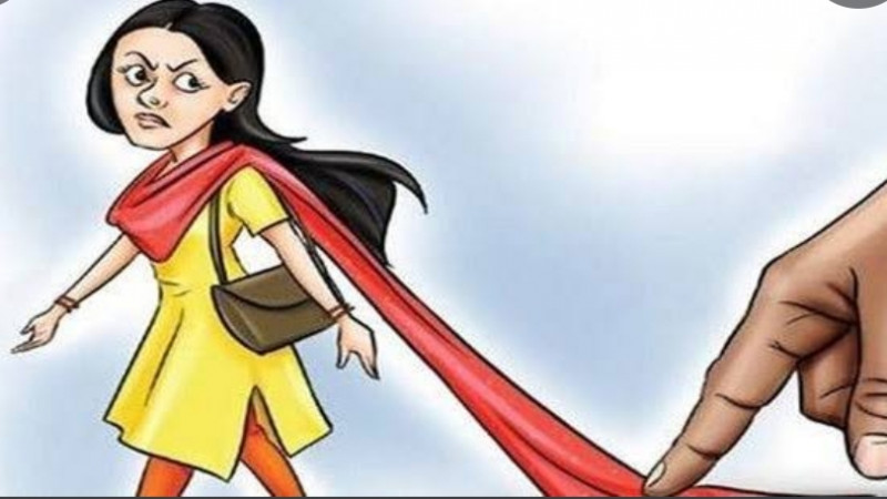 শিক্ষা কর্মকর্তার বিরুদ্ধে ইভটিজিং করার অভিযোগ,থানায় মামলা