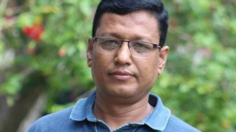 নওগাঁয় দুটি মোটরসাইকেল এর মুখোমুখি সংঘর্ষে শিক্ষক নিহত