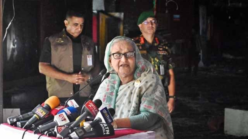 অপরাধীদের খুঁজে বের করে বিচারের মুখোমুখি করুন : প্রধানমন্ত্রী