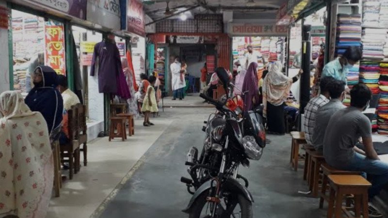 জয়পুরহাটে ফিরেছে কর্মচাঞ্চল্য স্বস্তিতে মানুষ