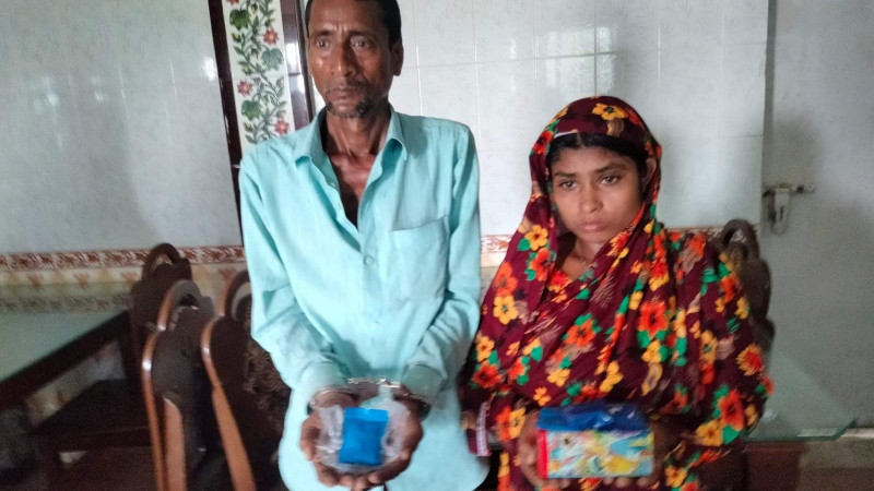 মানিকগঞ্জে ইয়াবাসহ দুই মাদক কারবারি গ্রেফতার