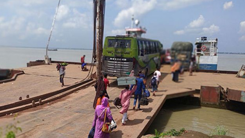 যাত্রীশূন্য শিমুলিয়া-পাটুরিয়া ঘাট