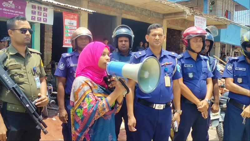 কোটা বিরোধী আন্দোলন না করার প্রচারণায় ফুলবাড়ী উপজেলা প্রসাশন