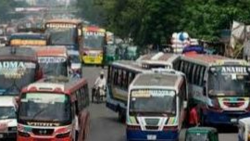 রাজধানীর সব সড়কই যেন টার্মিনাল