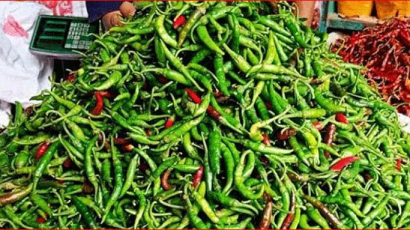 কাঁচা মরিচের কেজি আবারো ৪০০ টাকা
