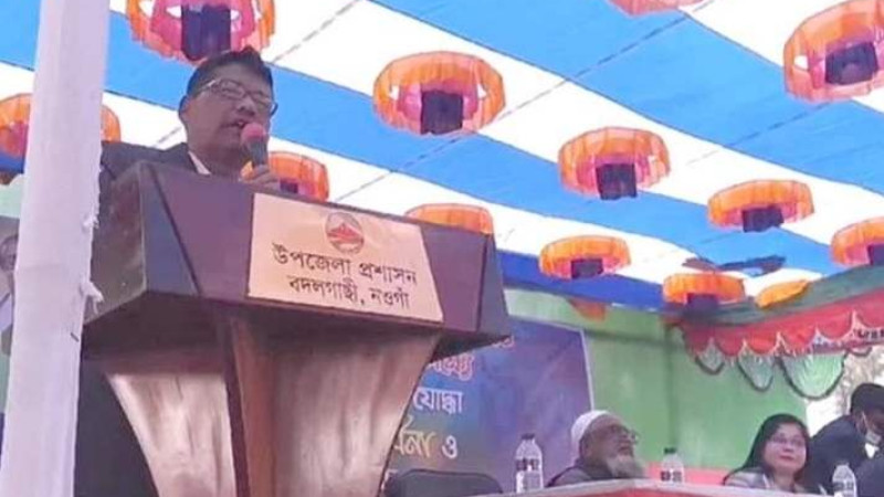স্বতন্ত্র প্রার্থীরা ভোট চাইতে গেলে ঘাড় ধরে পাড়া থেকে বের করে দেওয়া হবে