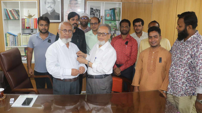 রাষ্ট্রীয় শোকের বিপরীতে বশেমুরবিপ্রবির সাধারণ শিক্ষার্থীরা