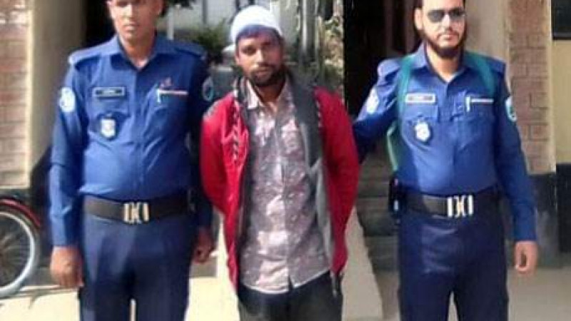 রাণীনগরে চুরির অভিযোগে একজন আটক