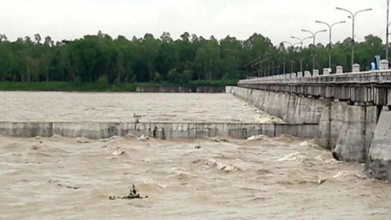 বেড়েই চলেছে তিস্তার পানি
