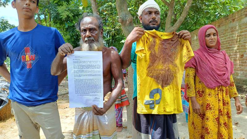 পুর্ব শত্রুতার জেরে  এক ব্যক্তিকে বেদম প্রহারে পরিবার সহ গুরুতর আহত, হসপিটালে ভর্তি