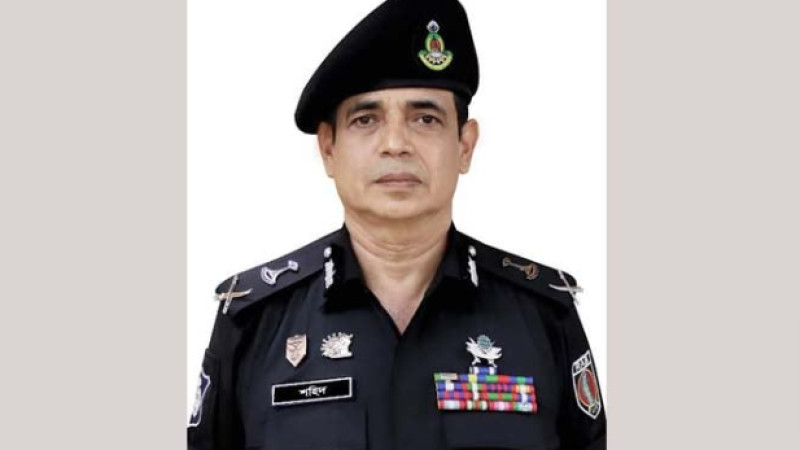 র‌্যাবের মহাপরিচালক হিসেবে দায়িত্ব নিলেন অতিরিক্ত আইজিপি শহিদুর রহমান