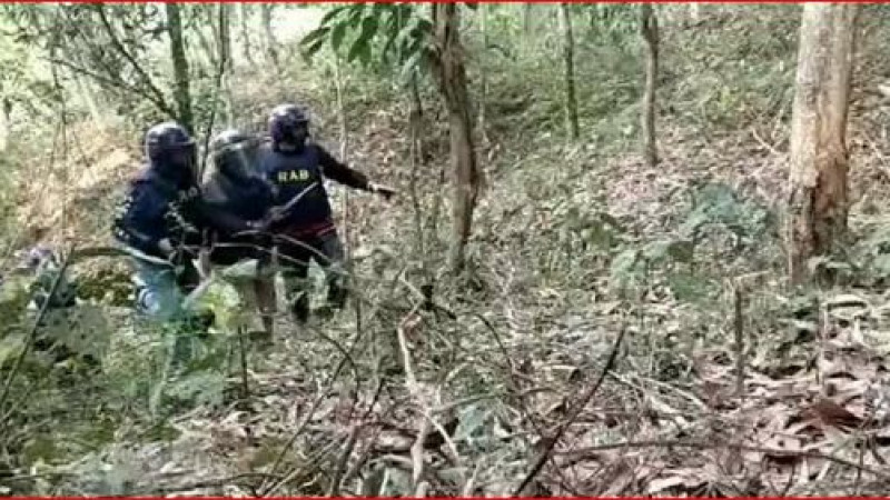 বান্দরবানে জঙ্গিদের সঙ্গে রেবের গোলাগুলি