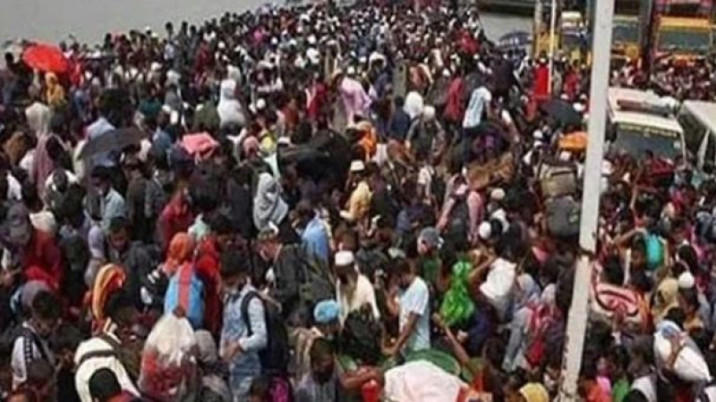 শিমুলিয়া ঘাটে ঘরমুখো মানুষের ঢল