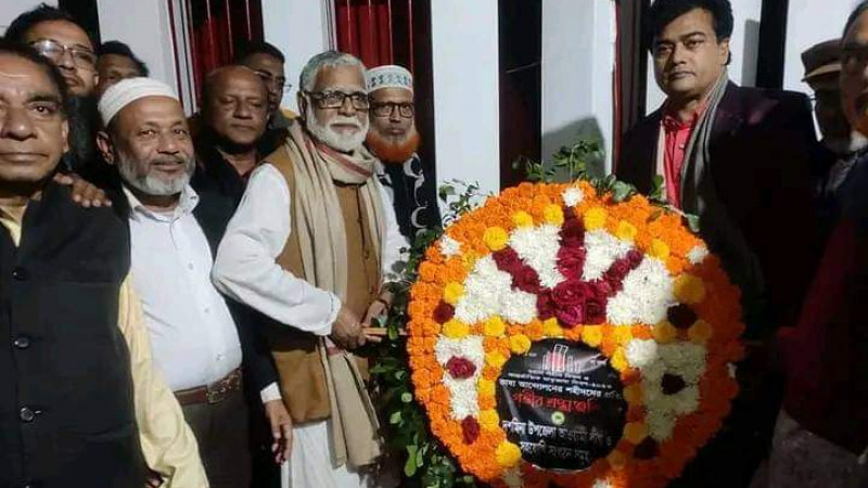 দশমিনা উপজেলা প্রশাসনের উদ্যোগে শহীদ দিবস উদযাপন