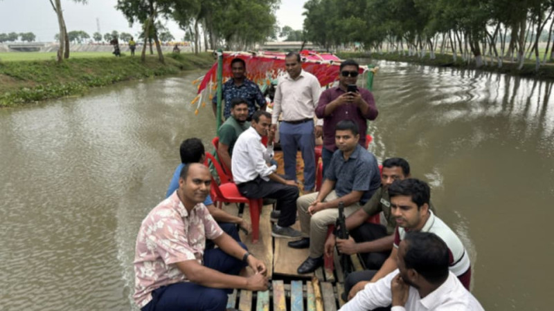 প্রাণ ফিরে পাচ্ছে নওগাঁর পাখি পল্লী পর্যটন এলাকার রতন ডারাখাল