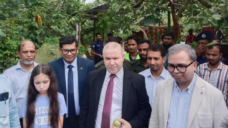 ভাসমান পেয়ারা রাজ্যে আলজেরিয়ার রাষ্ট্রদূত