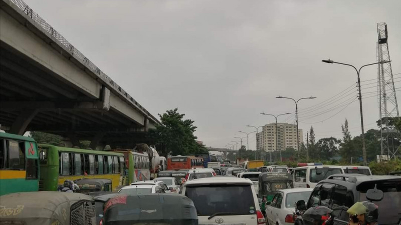 কুমিল্লায় ট্রাকচাপায় স্কুল ছাত্রী নিহত 