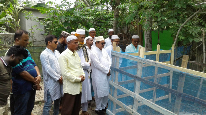 প্রয়াত সাংবাদিকের কবর জিয়ারত করলেন এমপি এ্যাড. মিলন