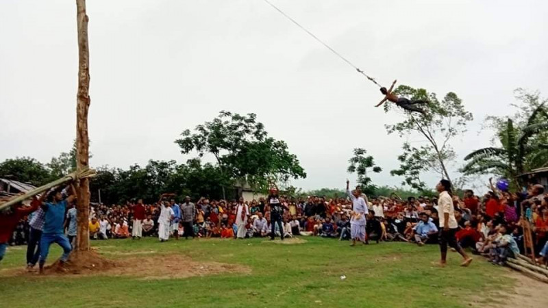 ঠাকুরগাঁওয়ে চড়ক পূজা অনুষ্ঠিত