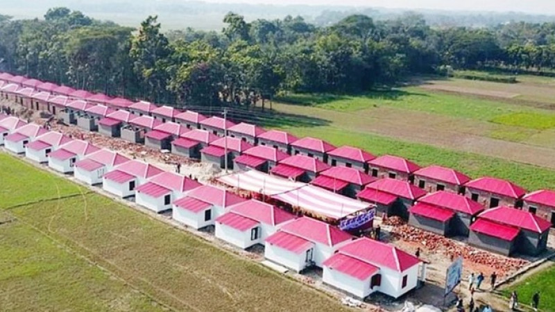৩৩ হাজার পরিবার পেলো প্রধানমন্ত্রীর ঈদ উপহারের ঘর