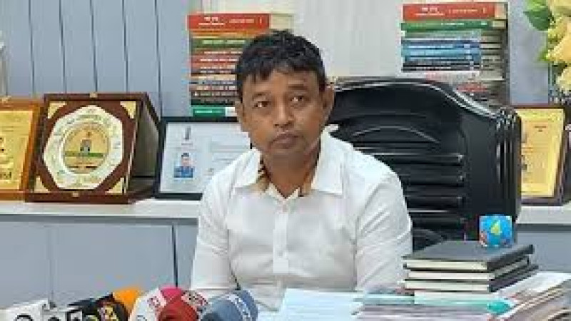 পুলিশ মারলে দশ হাজার, ছাত্রলীগ মারলে পাঁচ হাজার টাকা পুরস্কার ঘোষণা করা হয়েছিল: ডিবি প্রধান