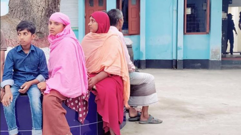 চারঘাটে দুপক্ষের সংঘর্ষের ঘটনায়  নিহত ১, আহত ১৫জন, আটক ১৮