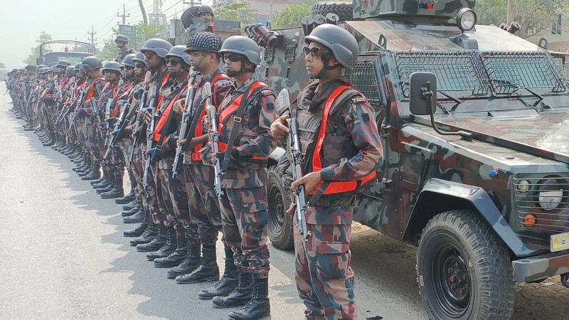 কমপ্লিট শাটডাউন : ঢাকাসহ সারা দেশে বিজিবি মোতায়েন