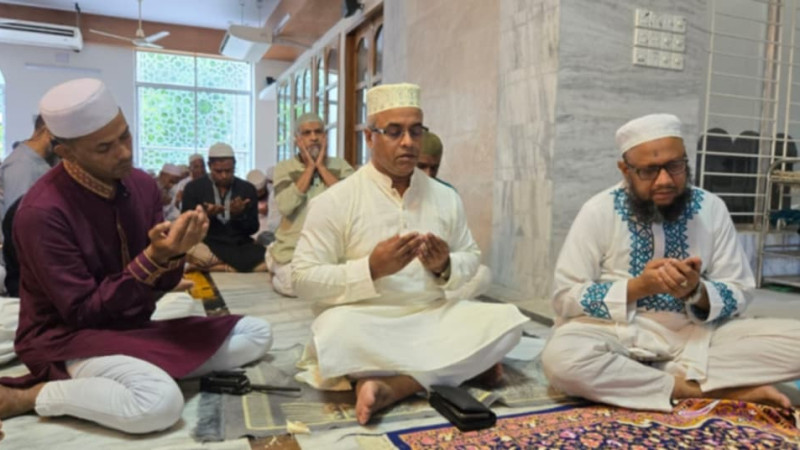 মাইলস্টোন স্কুল ও জুলাই আন্দোলনে শহীদদের স্মরণে নওগাঁয় দোয়া মাহফিল